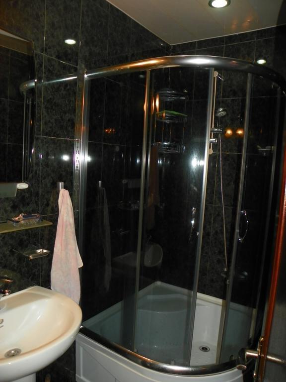 Apartment Rusudan باتومي الغرفة الصورة